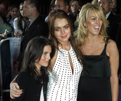 aliana-lohan-lindsay-lohan-and-Dina-Lohan-just-my-luck-premiere