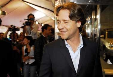 Russell Crowe at the premiere of "A Good Year" at the Toronto International Film Festival Russell Crowe at the premiere of "A Good Year" at the Toronto International Film Festival