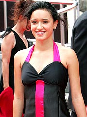 Keisha Castle-Hughes pregnant at 16