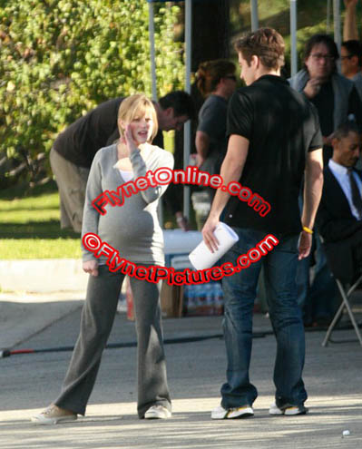 Reese Witherspoon and Jake Gyllenhaal on the set of Rendition